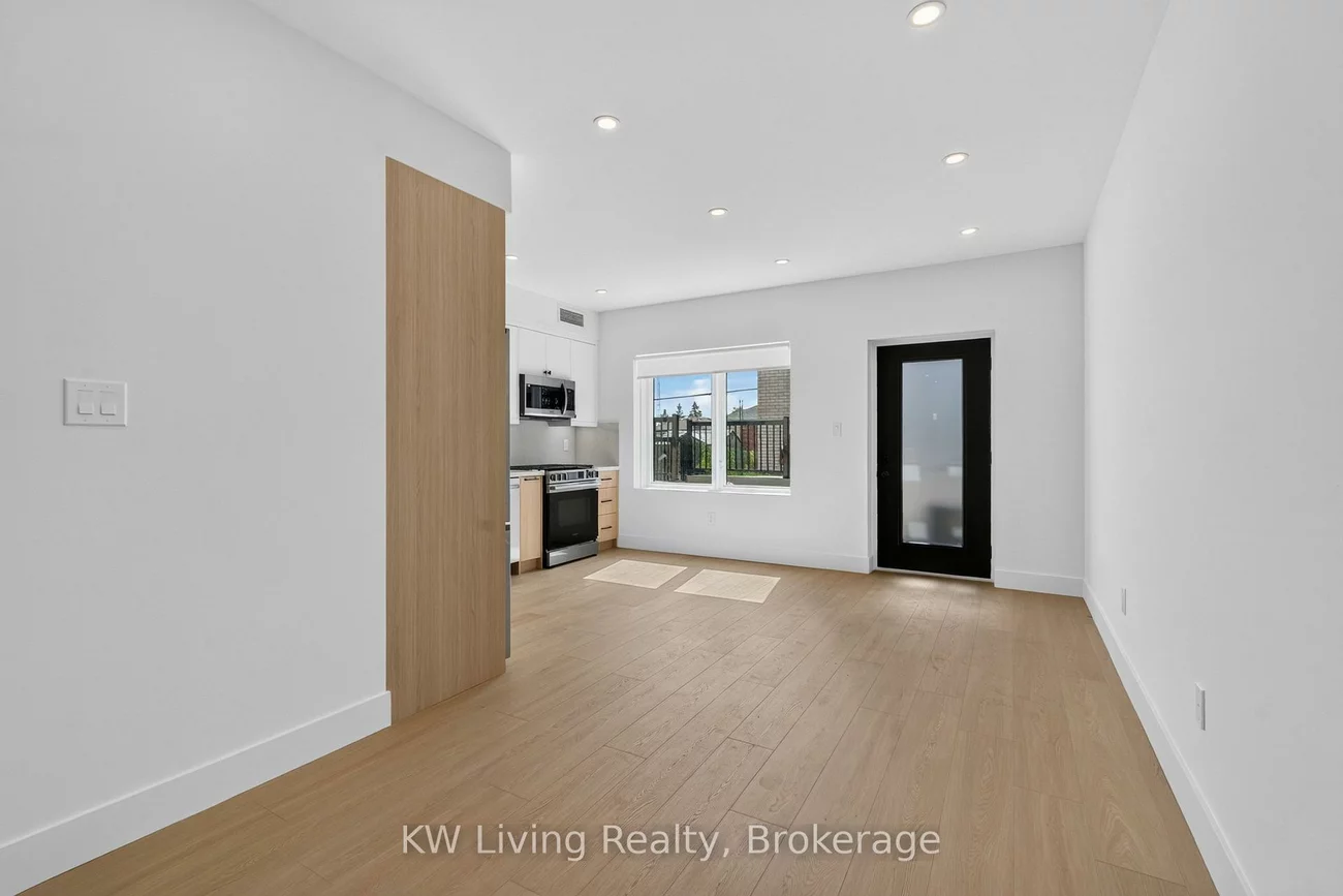6, Kirknewton, Caledonia-Fairbank, Toronto