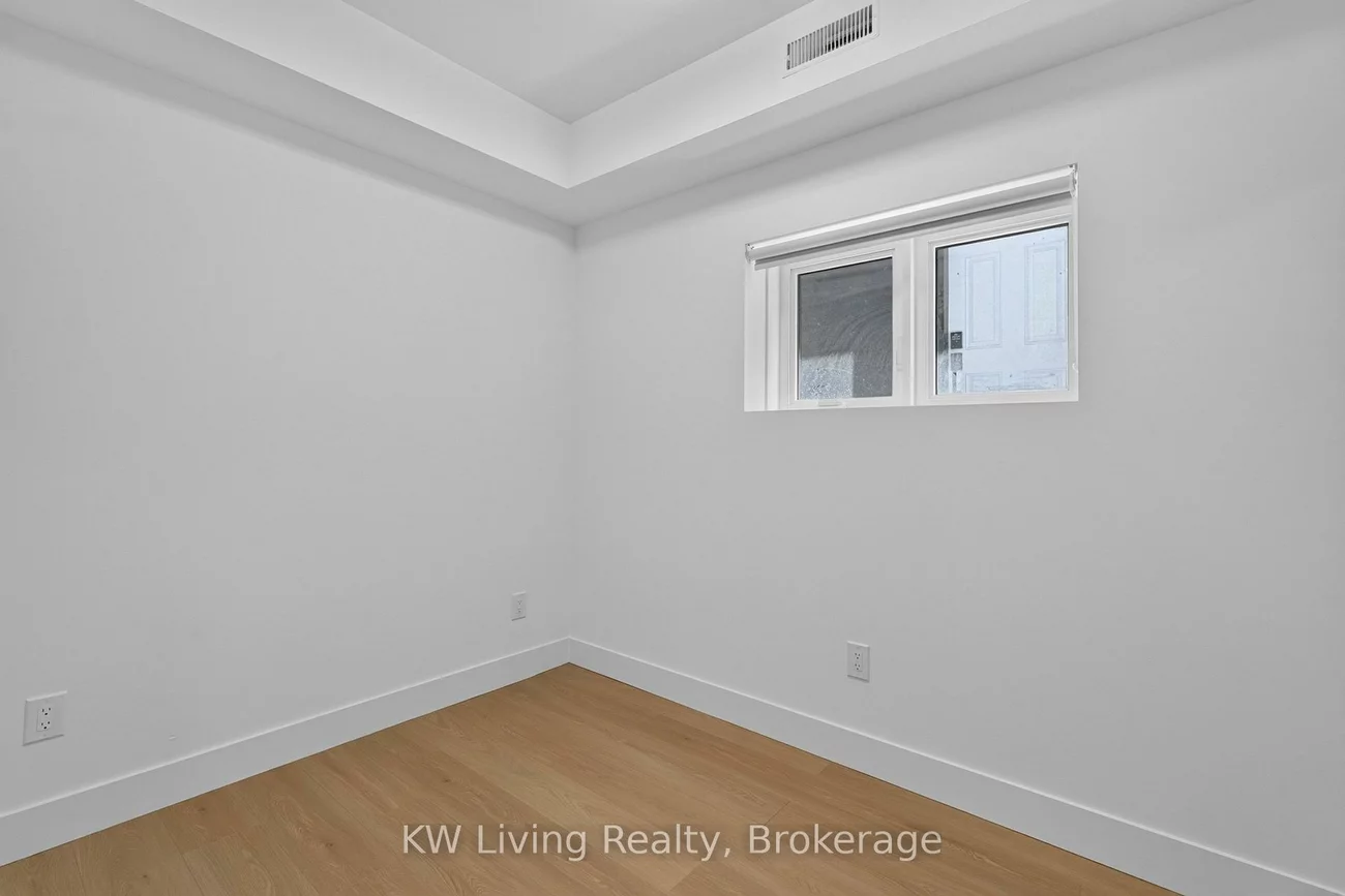 6, Kirknewton, Caledonia-Fairbank, Toronto