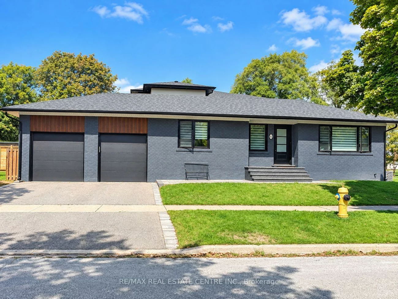 4, Rockfield, Islington-City Centre West, Toronto