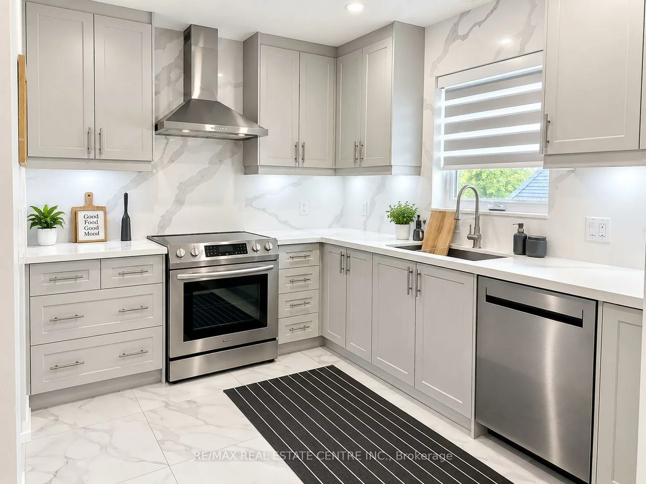 4, Rockfield, Islington-City Centre West, Toronto