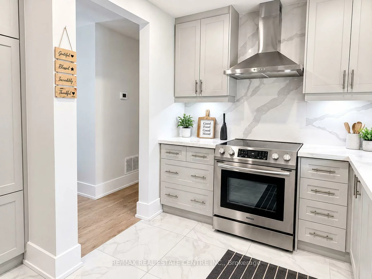 4, Rockfield, Islington-City Centre West, Toronto