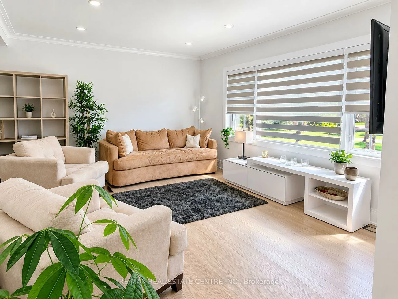 4, Rockfield, Islington-City Centre West, Toronto