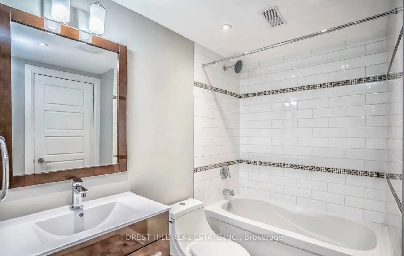 34, Kenneth, High Park North, Toronto
