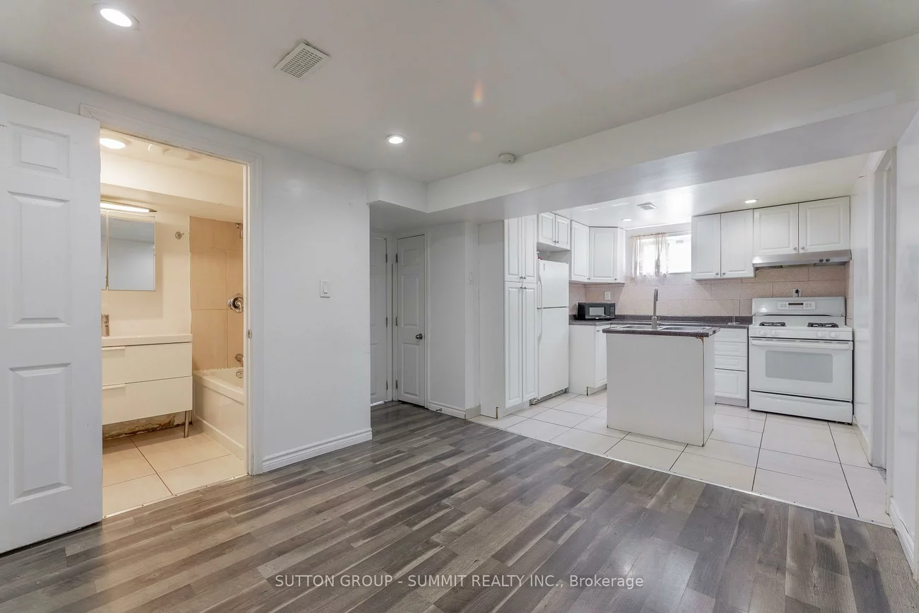 29, Yatescastle, Glenfield-Jane Heights, Toronto