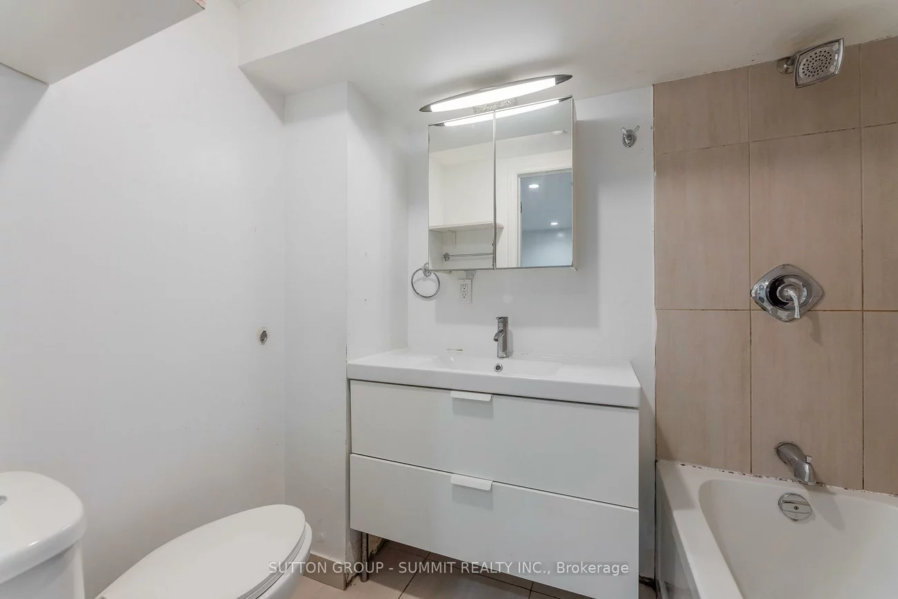 29, Yatescastle, Glenfield-Jane Heights, Toronto
