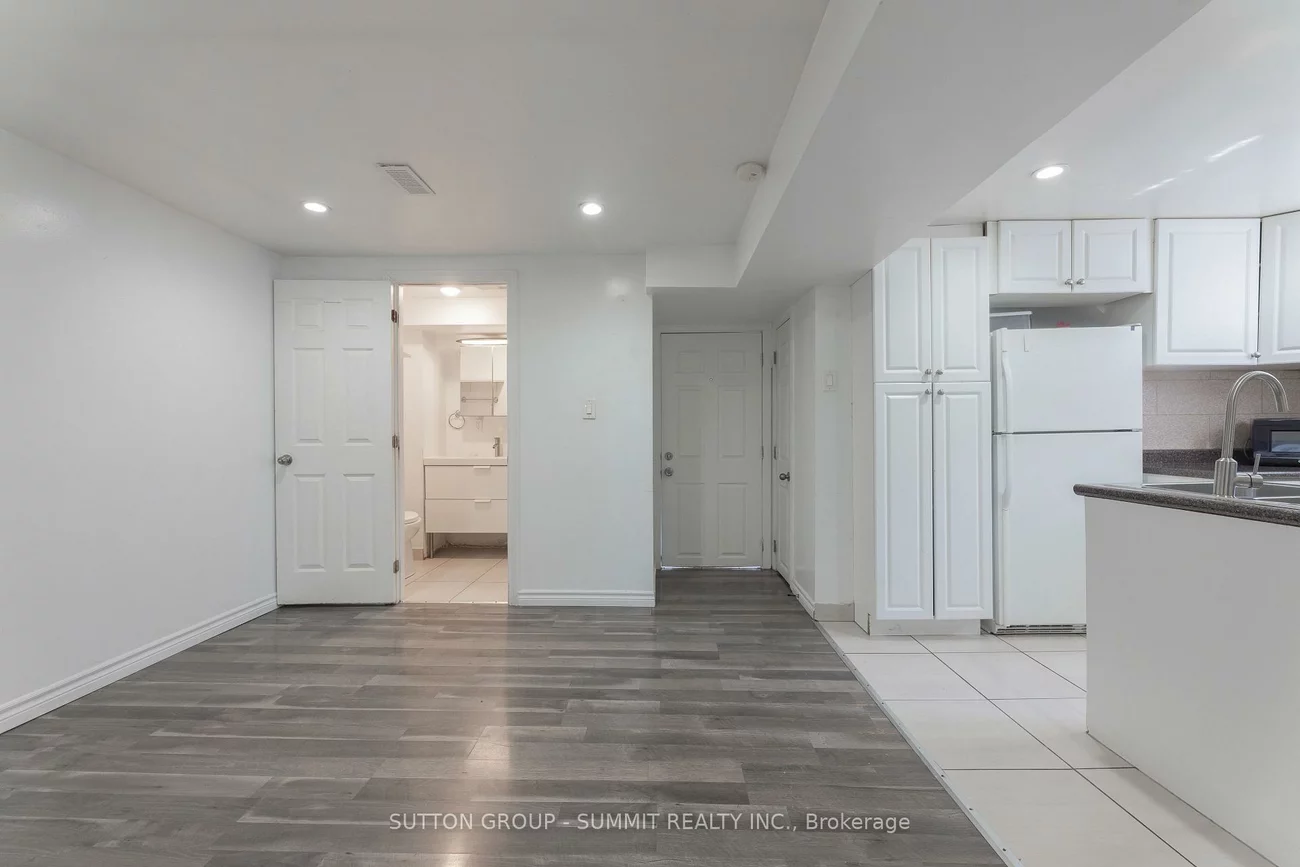 29, Yatescastle, Glenfield-Jane Heights, Toronto