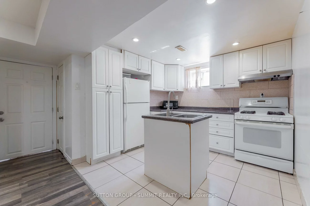 29, Yatescastle, Glenfield-Jane Heights, Toronto