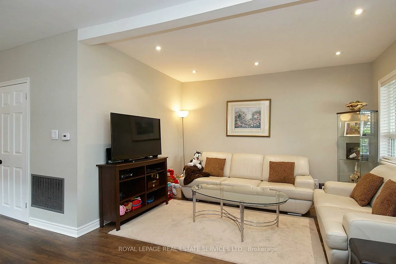 37, Seventeenth, New Toronto, Toronto