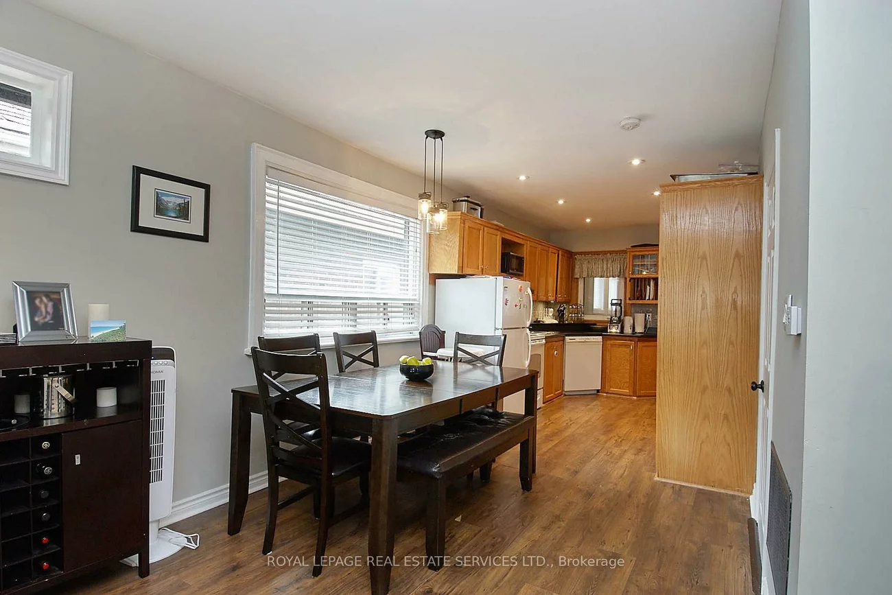 37, Seventeenth, New Toronto, Toronto
