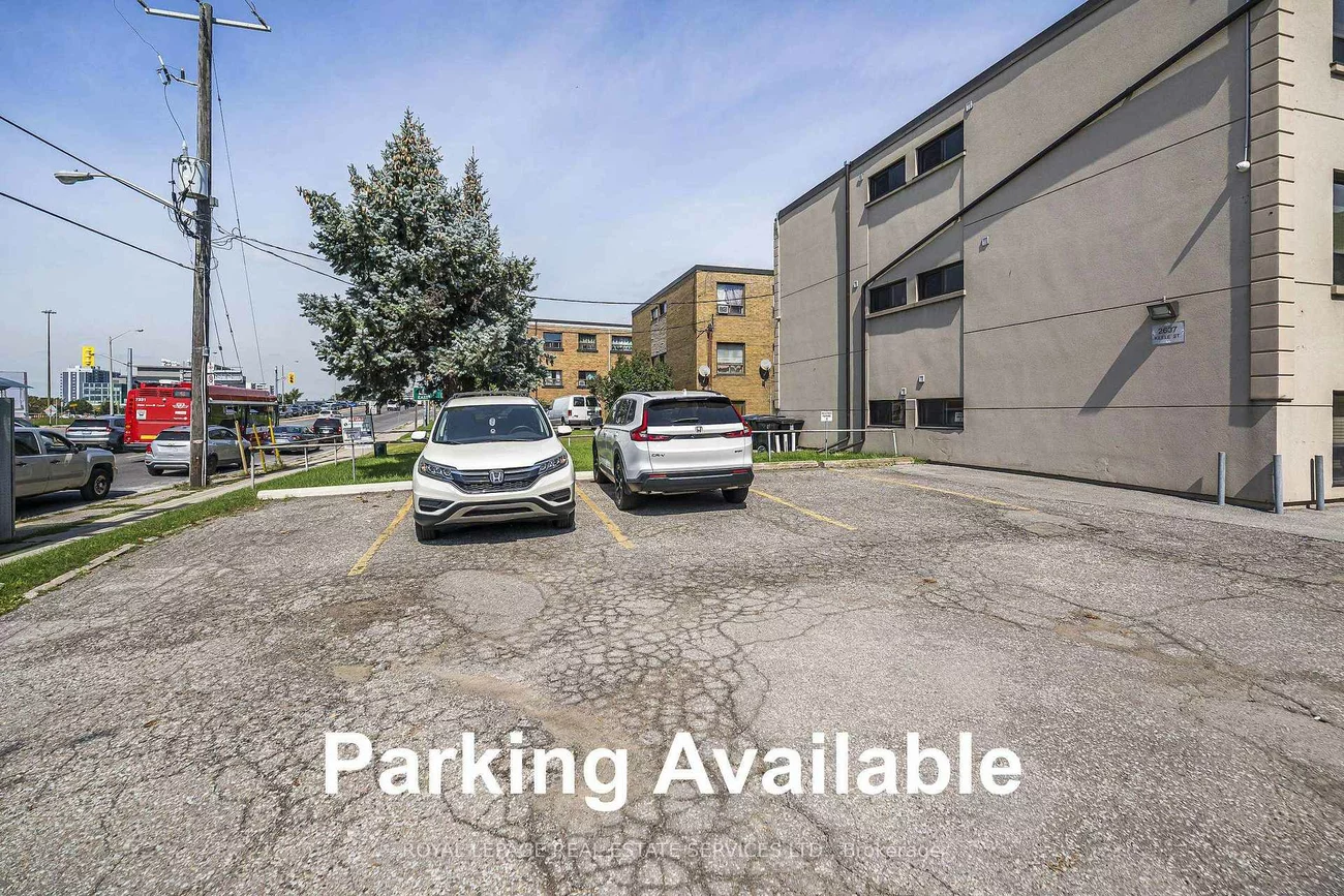 2637, Keele, Maple Leaf, Toronto