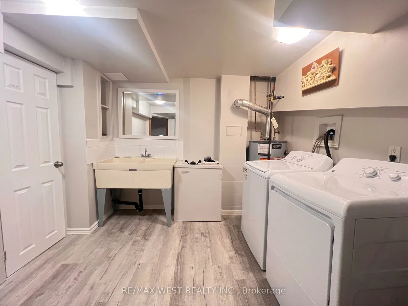 57, Starview, Humberlea-Pelmo Park W5, Toronto