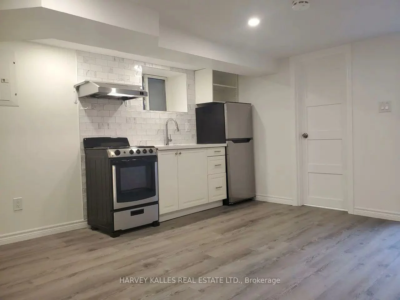 1300, Lansdowne, Corso Italia-Davenport, Toronto