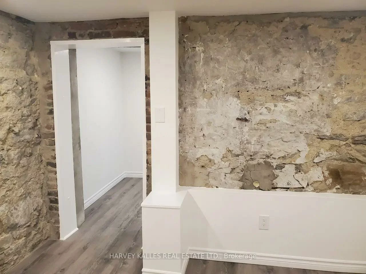 1300, Lansdowne, Corso Italia-Davenport, Toronto
