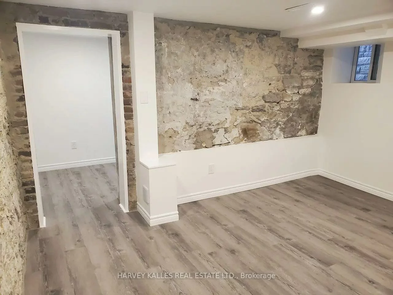 1300, Lansdowne, Corso Italia-Davenport, Toronto