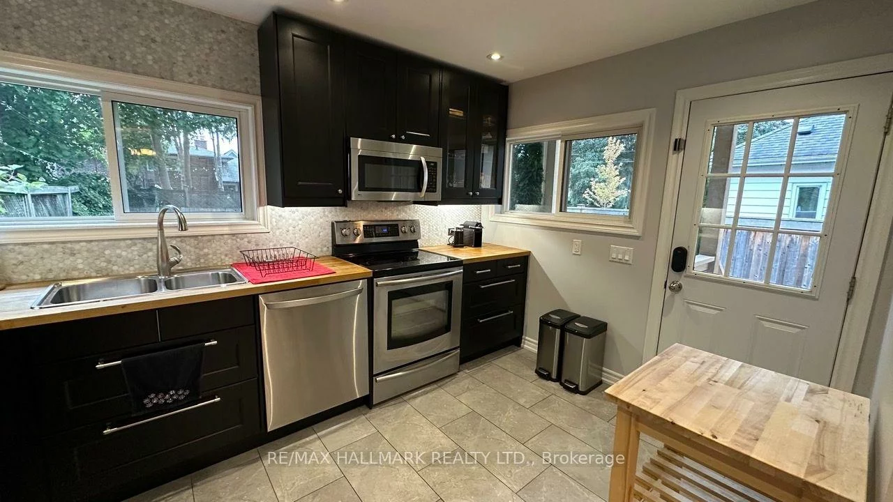 15, Daniels, Stonegate-Queensway, Toronto