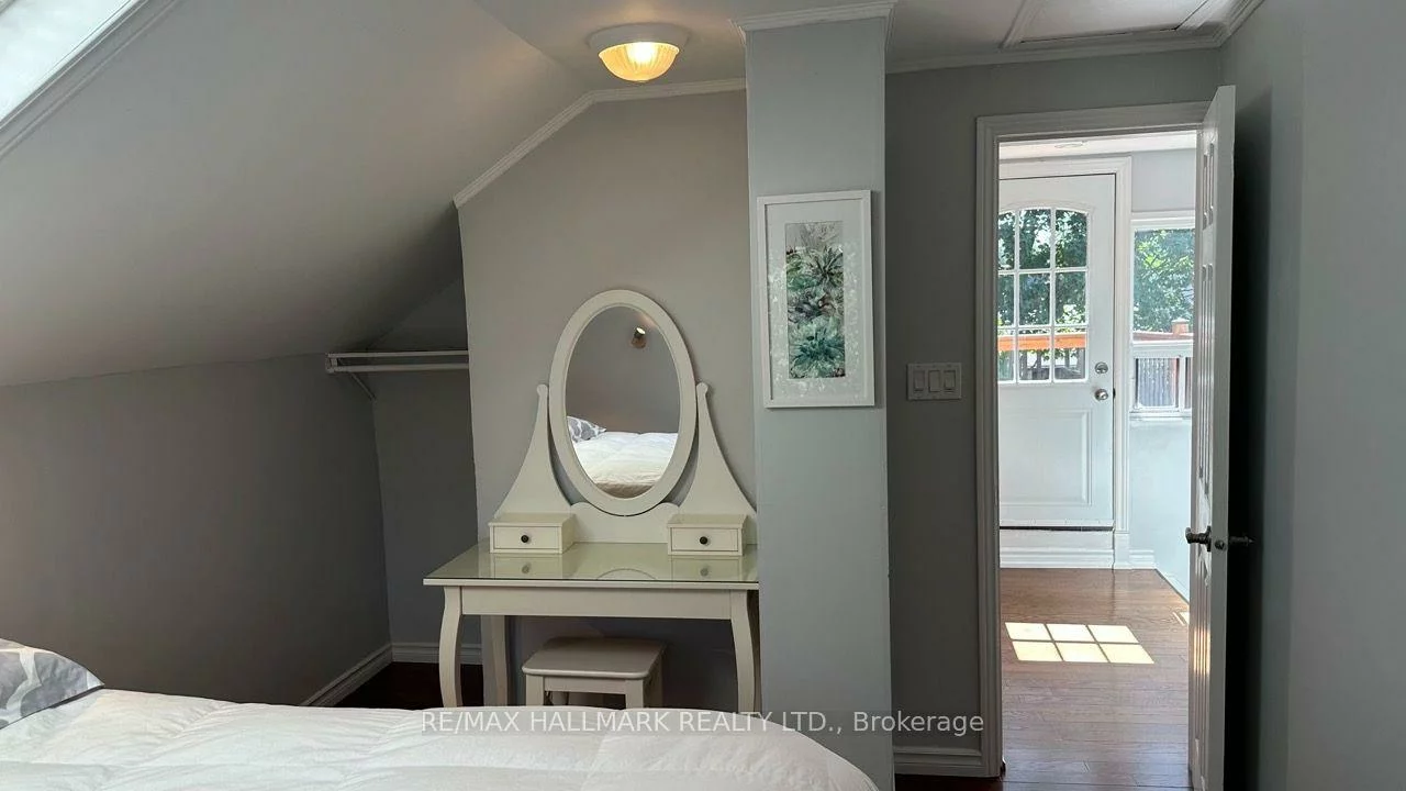15, Daniels, Stonegate-Queensway, Toronto