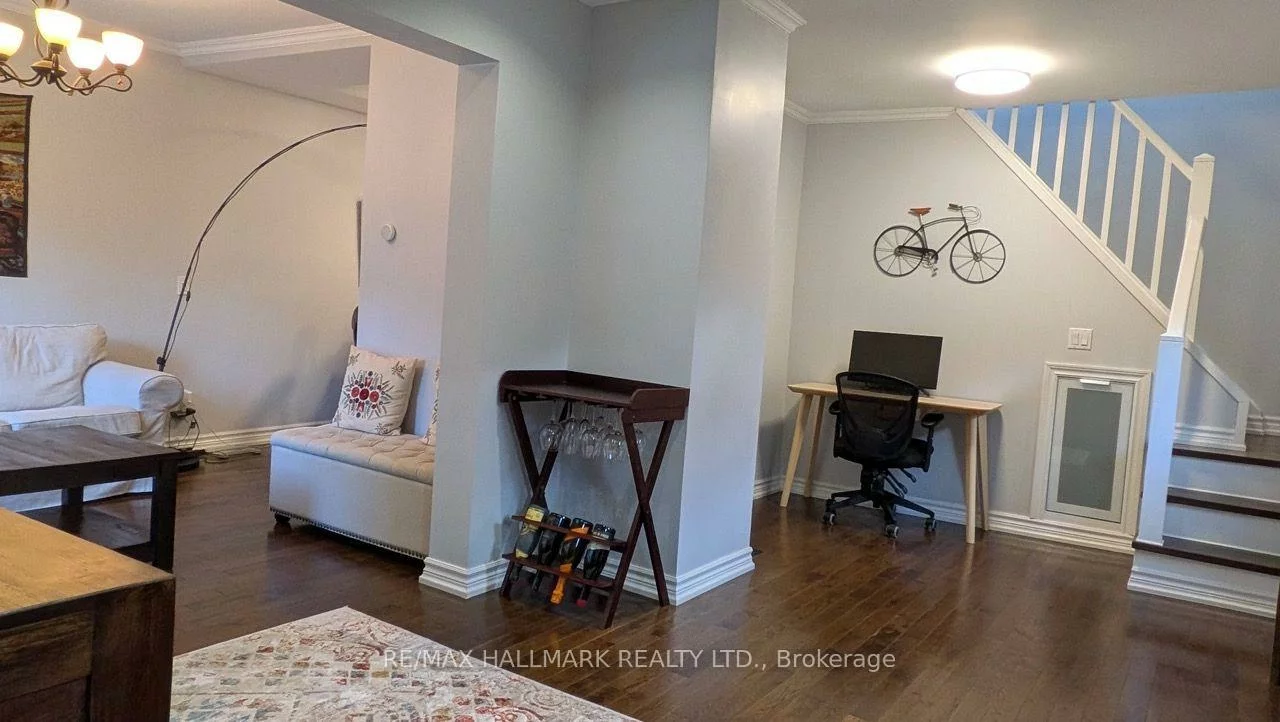 15, Daniels, Stonegate-Queensway, Toronto