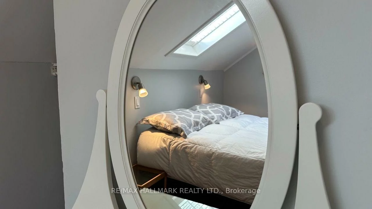 15, Daniels, Stonegate-Queensway, Toronto