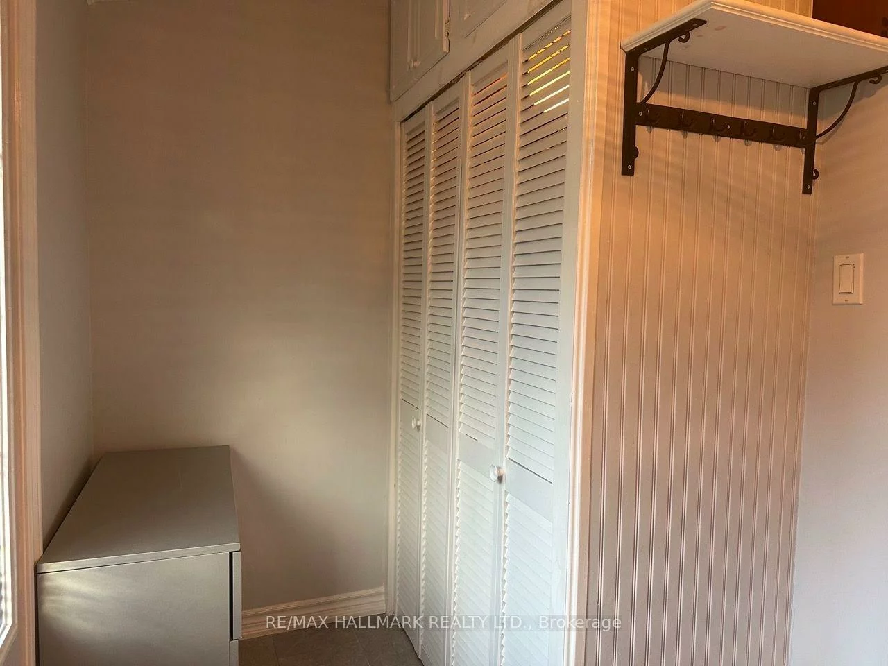 15, Daniels, Stonegate-Queensway, Toronto