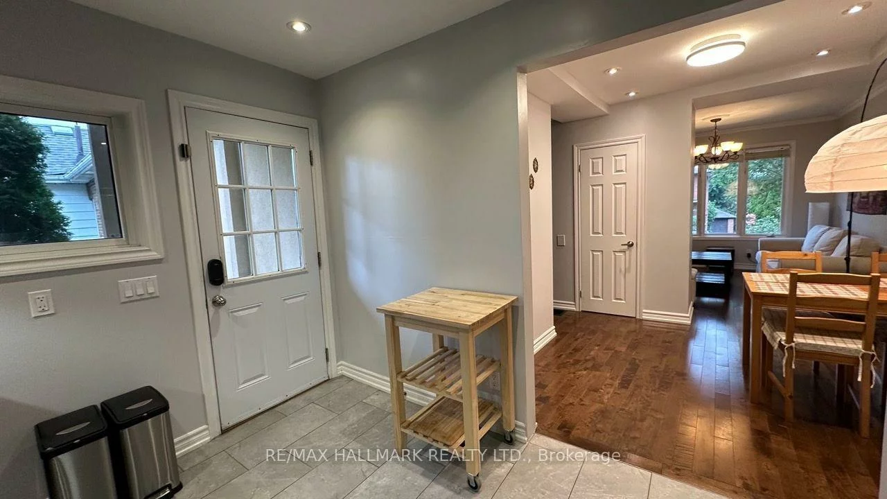 15, Daniels, Stonegate-Queensway, Toronto