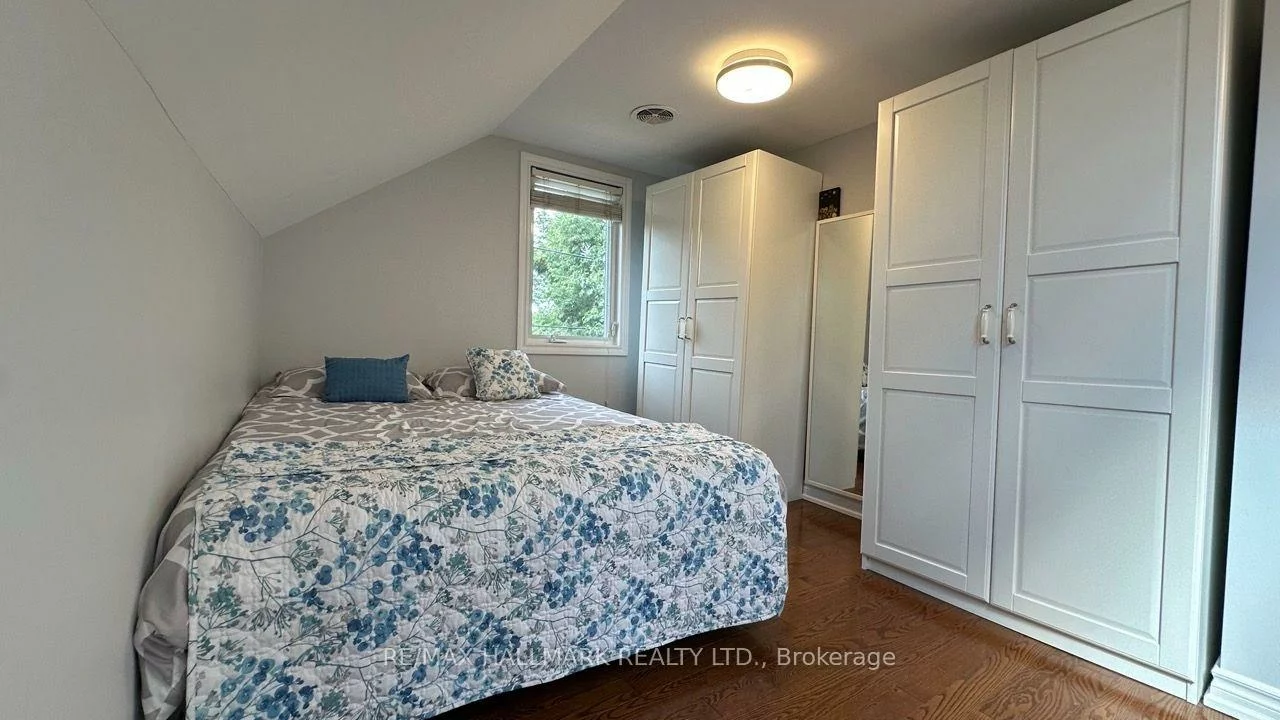 15, Daniels, Stonegate-Queensway, Toronto