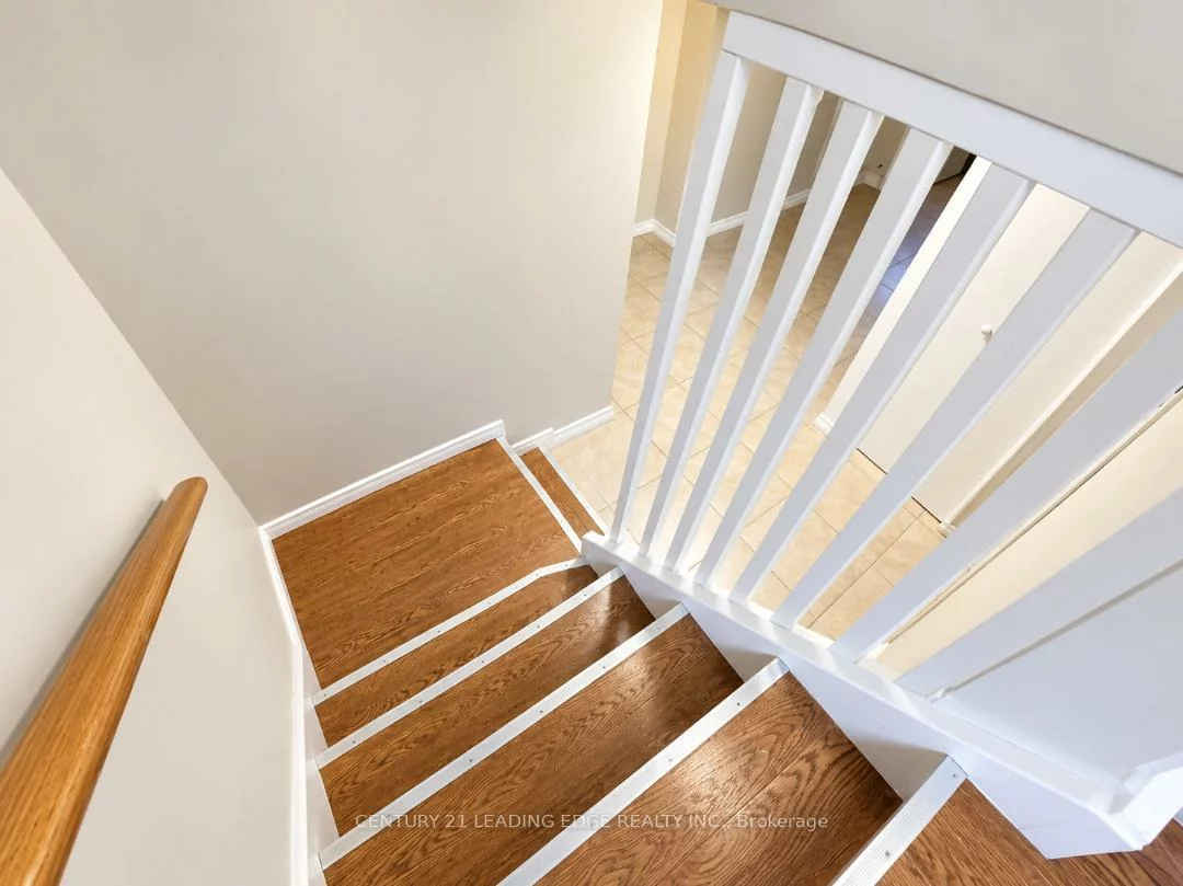 28, Eringate, Eringate-Centennial-West Deane, Toronto