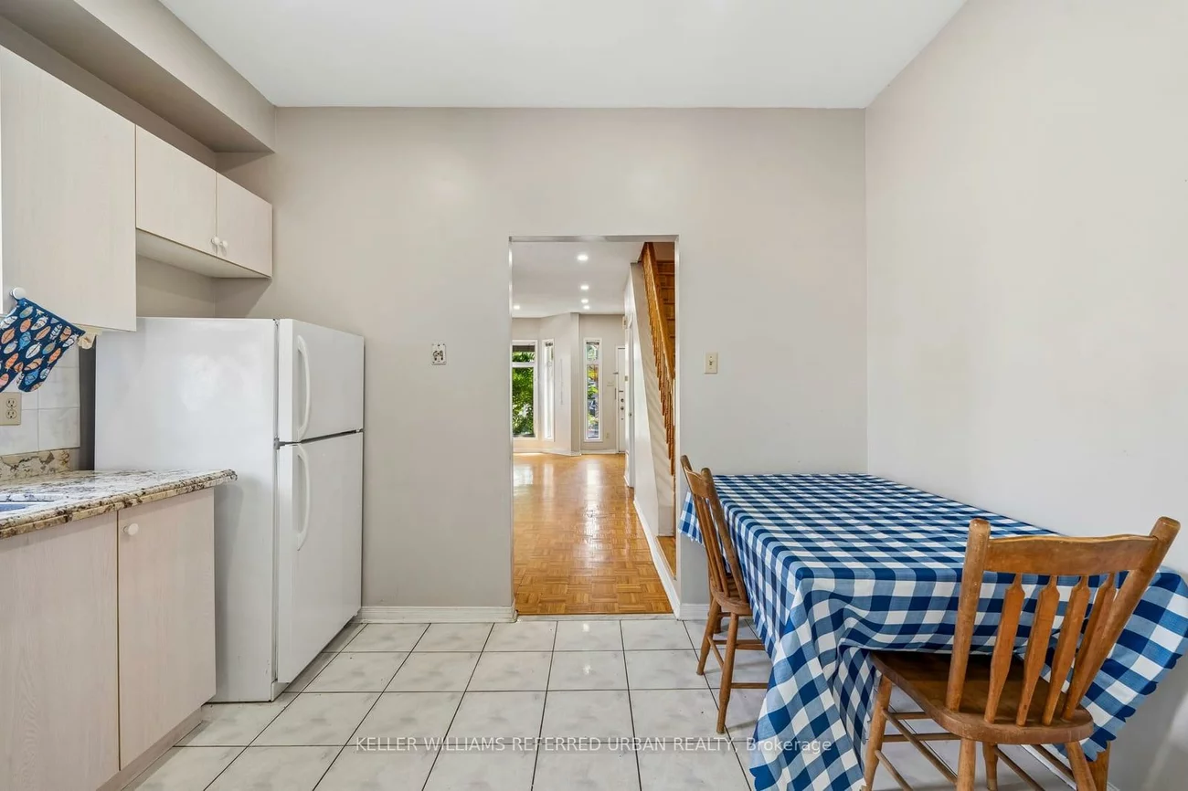 1508, Dupont, Dovercourt-Wallace Emerson-Junction, Toronto