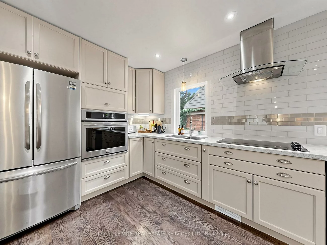5, Ambleside, Stonegate-Queensway, Toronto