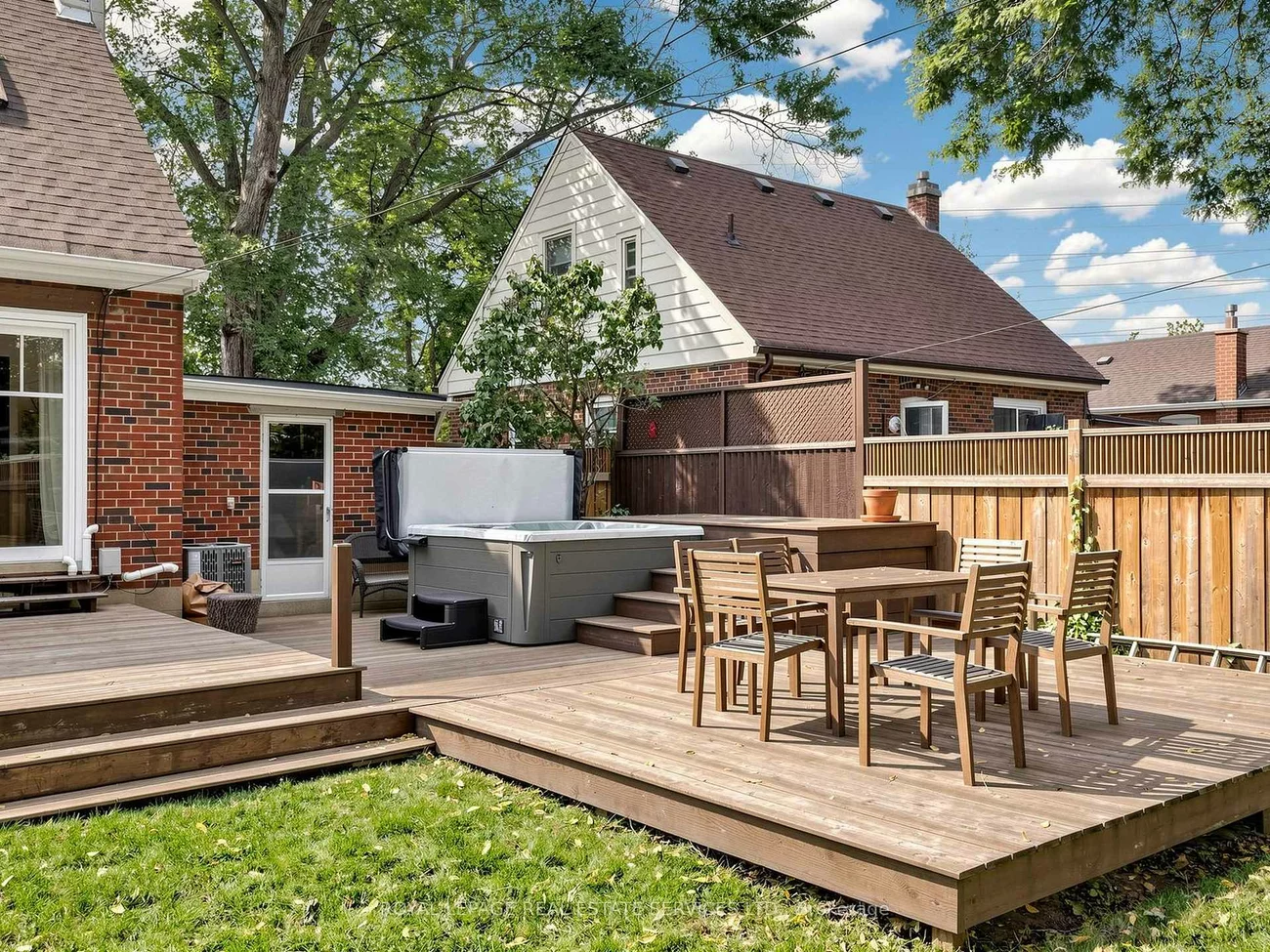 5, Ambleside, Stonegate-Queensway, Toronto