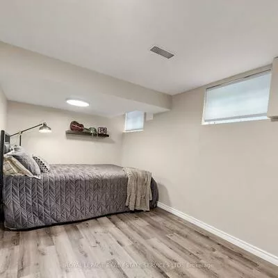 5, Ambleside, Stonegate-Queensway, Toronto
