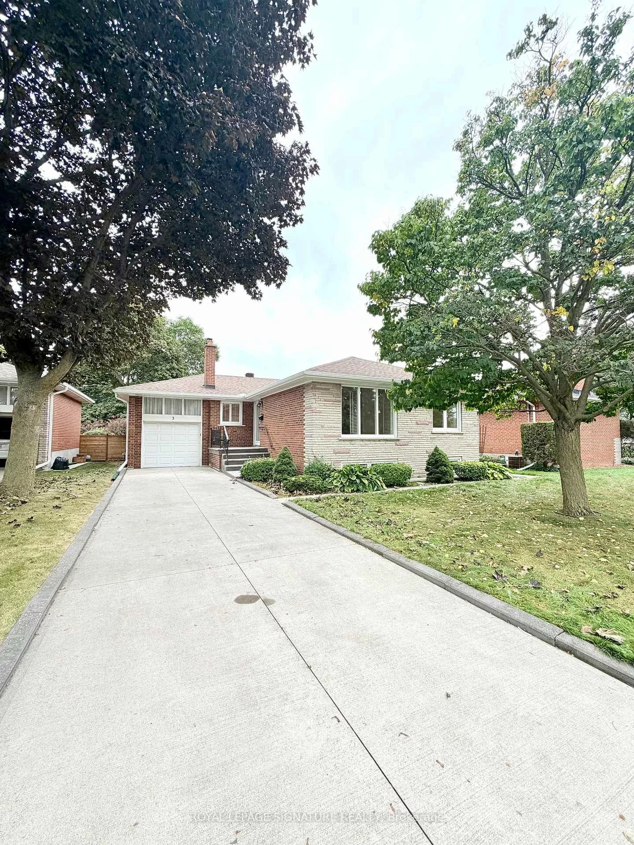 3, Avery, Markland Wood, Toronto