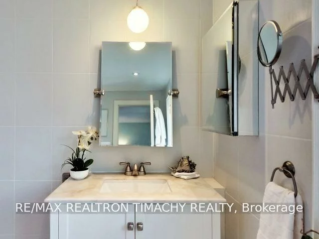 61, Thirty Seventh, Long Branch, Toronto