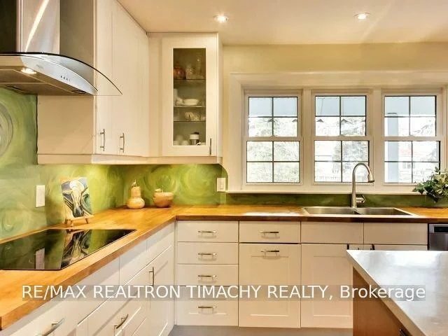 61, Thirty Seventh, Long Branch, Toronto