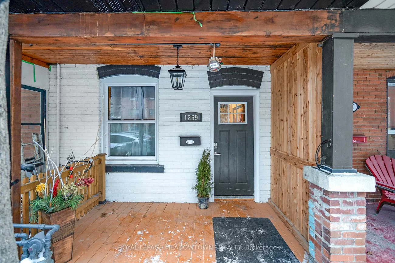 1259, Davenport, Dovercourt-Wallace Emerson-Junction, Toronto