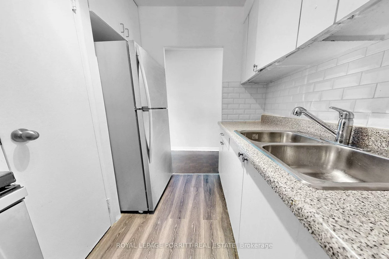 2, Superior, Mimico, Toronto