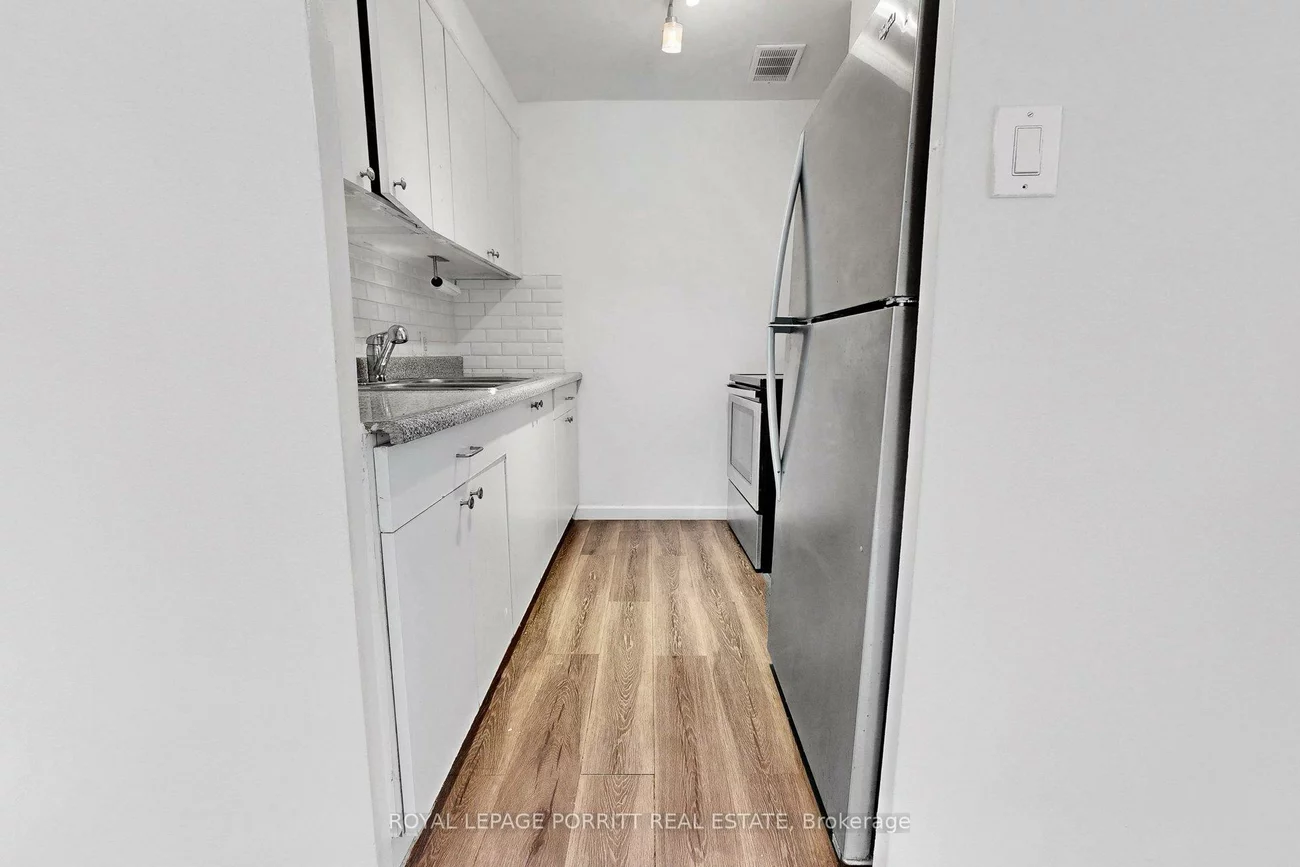 2, Superior, Mimico, Toronto