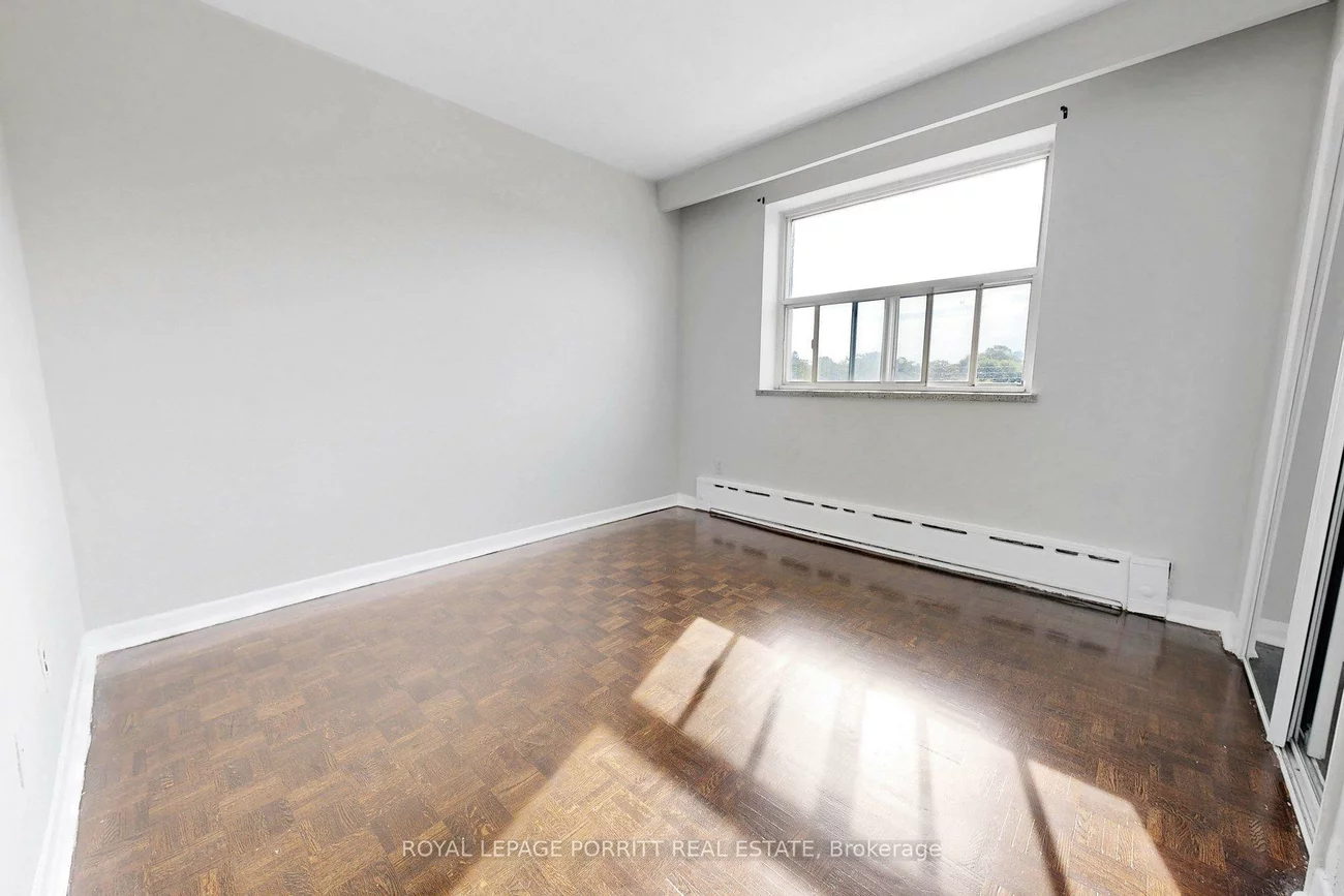 2, Superior, Mimico, Toronto