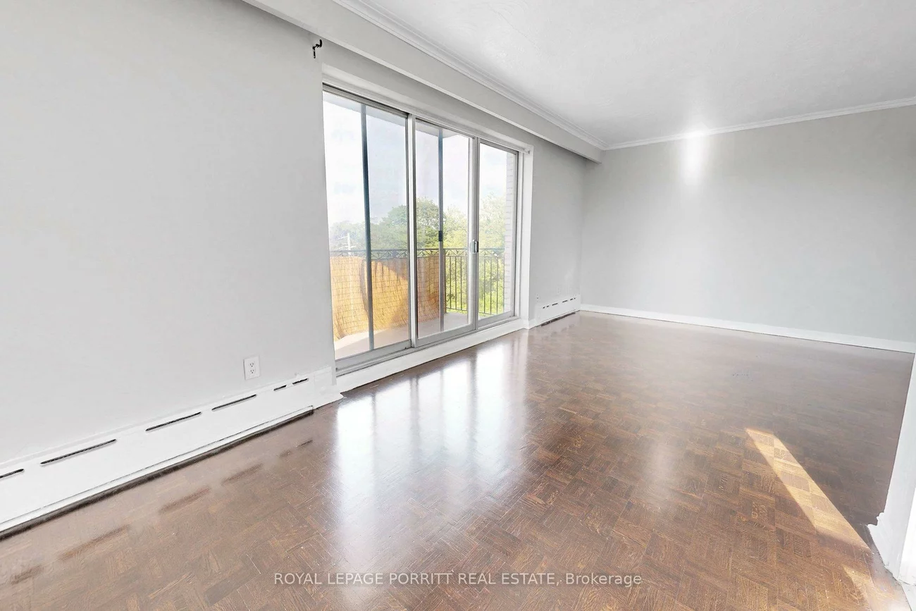 2, Superior, Mimico, Toronto