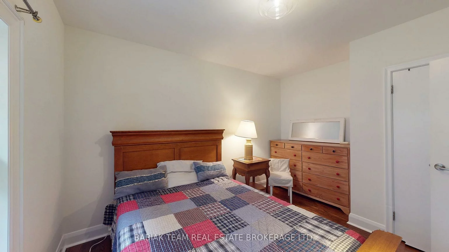 90, Burnhamthorpe, Islington-City Centre West, Toronto