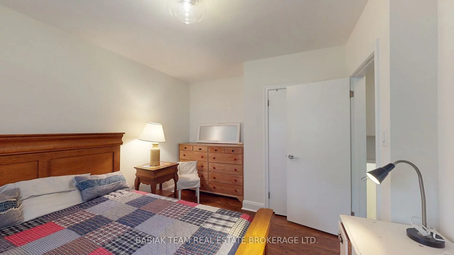 90, Burnhamthorpe, Islington-City Centre West, Toronto