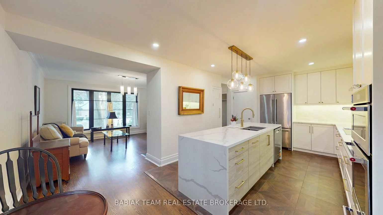90, Burnhamthorpe, Islington-City Centre West, Toronto
