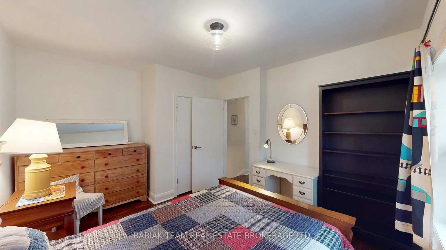90, Burnhamthorpe, Islington-City Centre West, Toronto