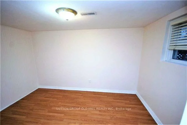 232, Aldercrest, Alderwood, Toronto