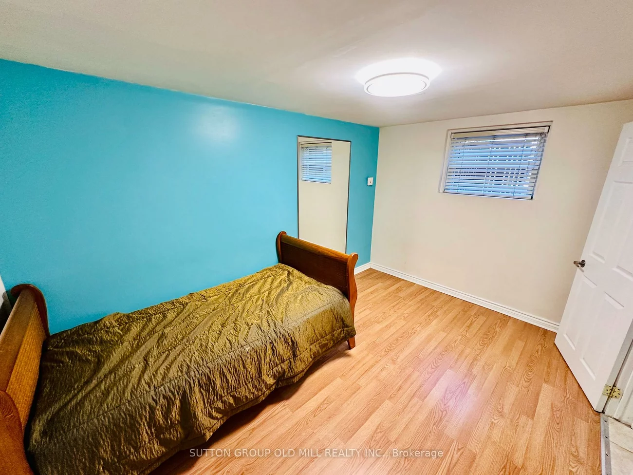 232, Aldercrest, Alderwood, Toronto