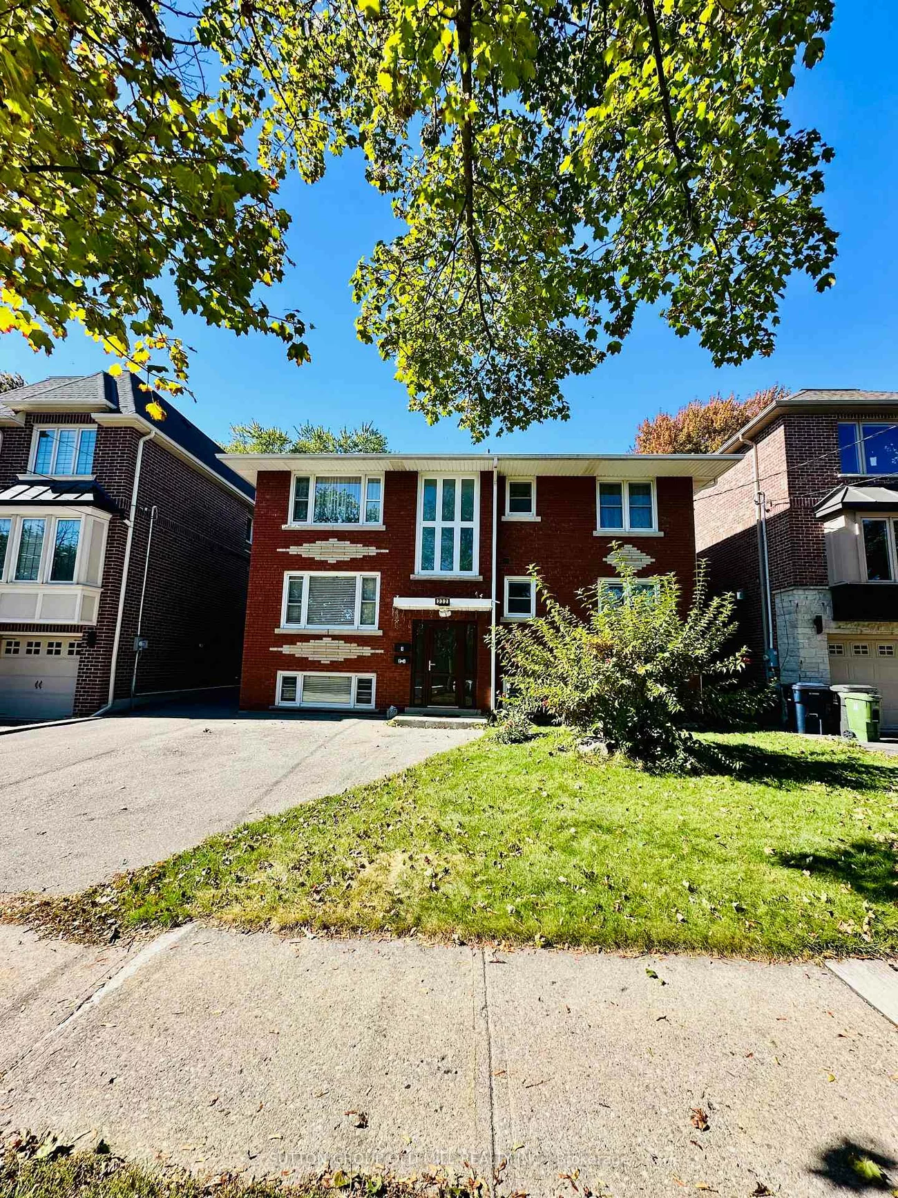 232, Aldercrest, Alderwood, Toronto