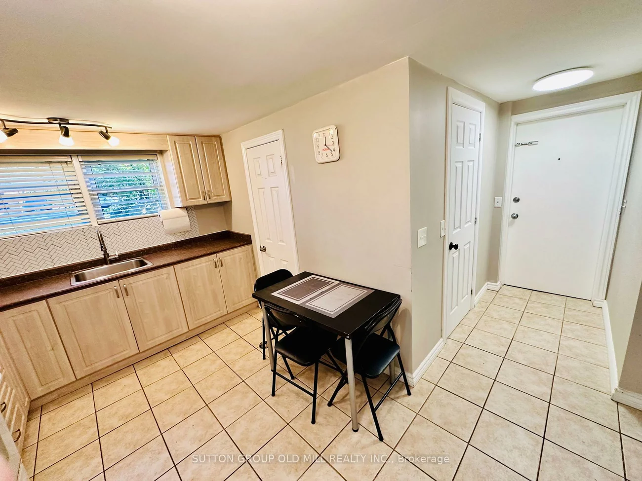 232, Aldercrest, Alderwood, Toronto