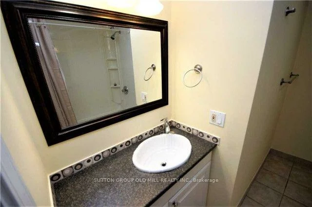 232, Aldercrest, Alderwood, Toronto
