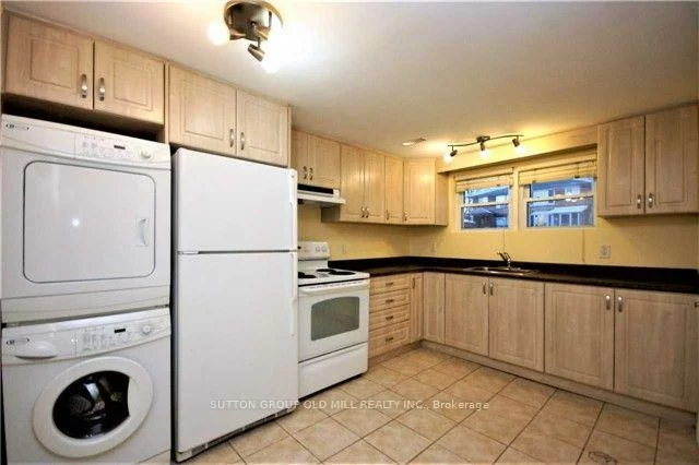 232, Aldercrest, Alderwood, Toronto