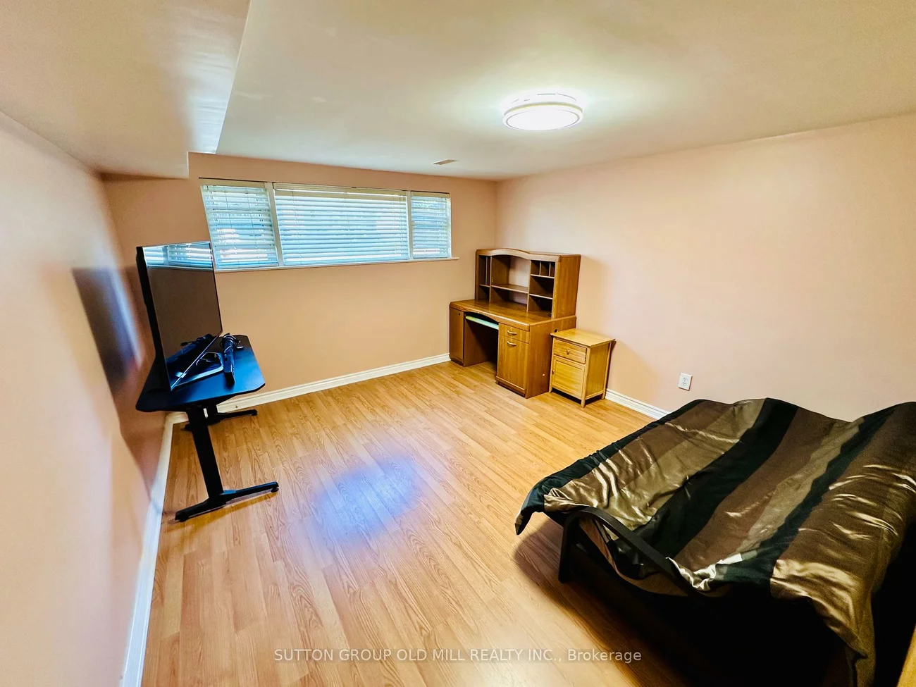 232, Aldercrest, Alderwood, Toronto