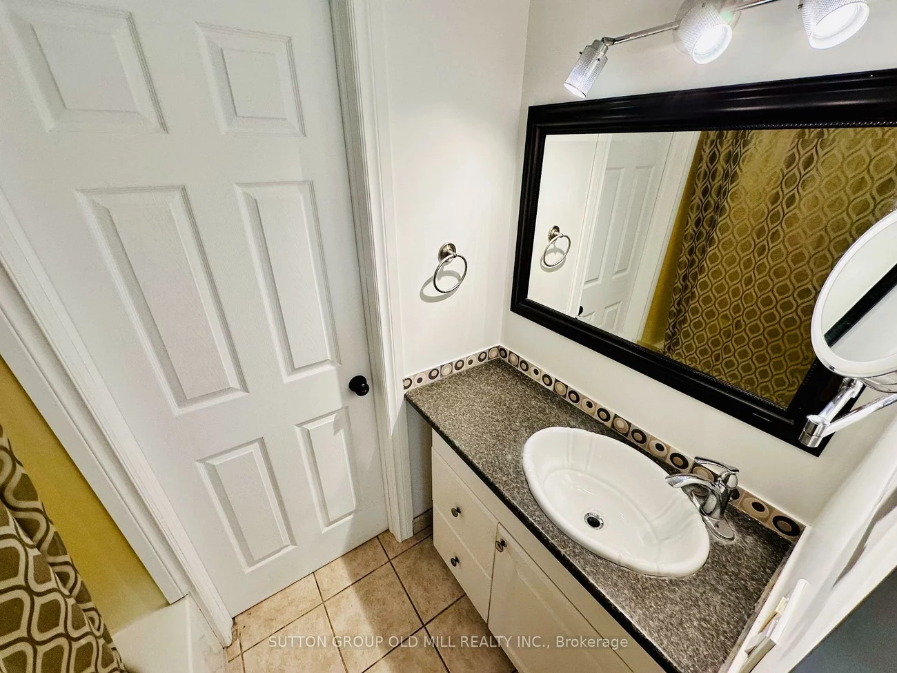 232, Aldercrest, Alderwood, Toronto